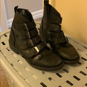 Studden Steve Madden boots